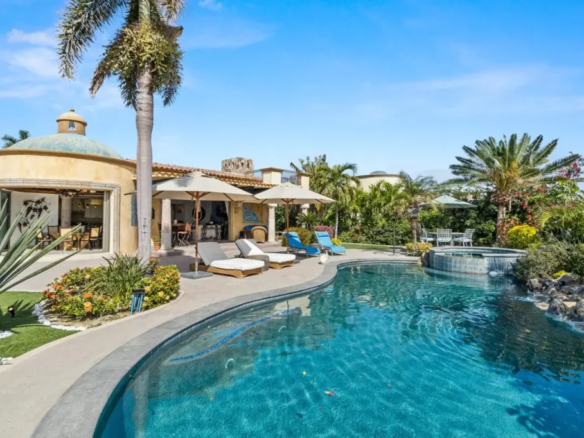 Smart Luxury Real Estate in Club Campestre