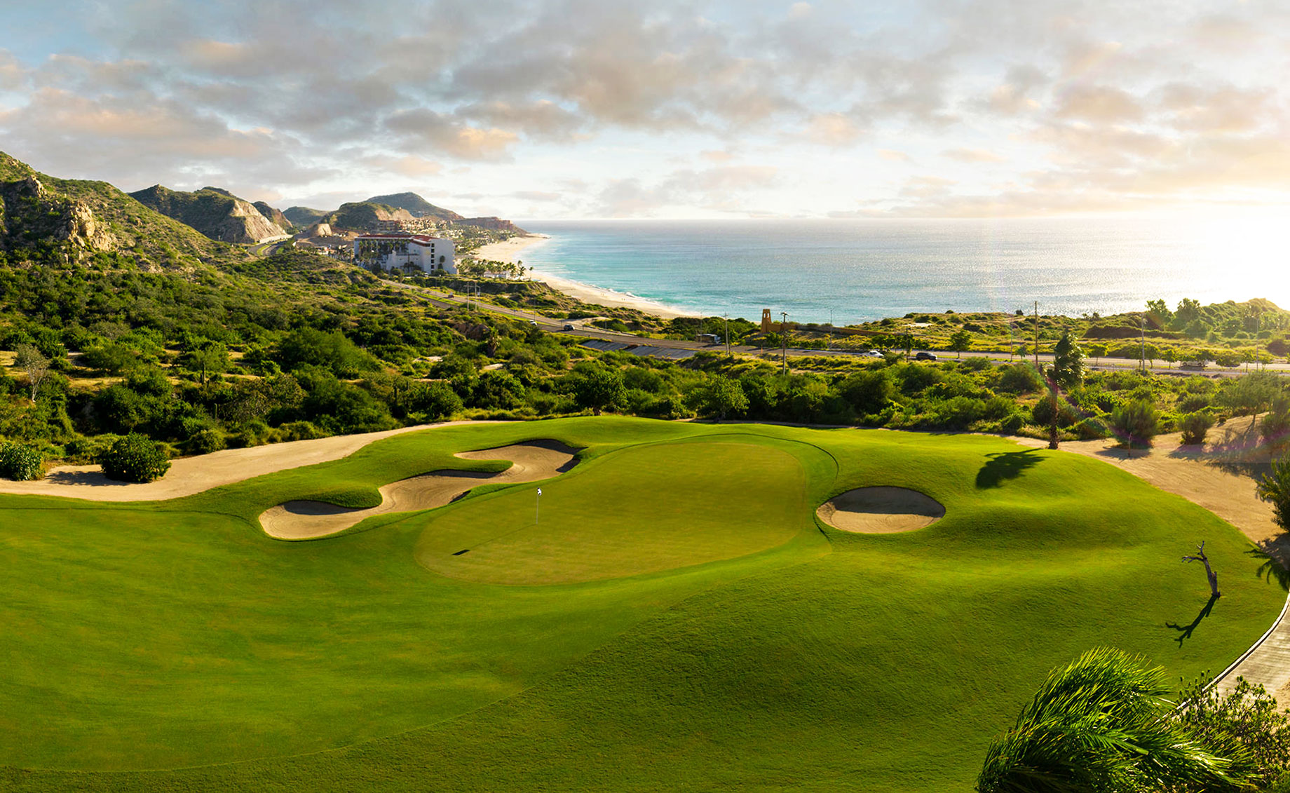 Club Campestre Los Cabos residential living featuring refined golf-side homes in 2026
