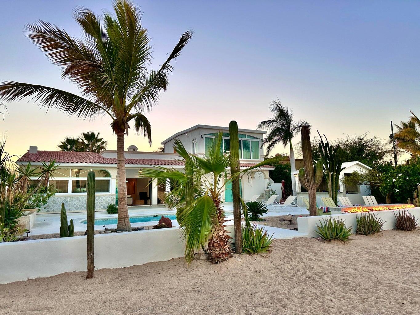 Club Campestre Solesta Introducing Solesta Luxury Residences, perched upon the highest elevation within Club Campestre, San Jose del Cabo. Commanding spectacular ocean, mountain, and golf course – 1 Carr. Transpeninsular, La Paz, BS