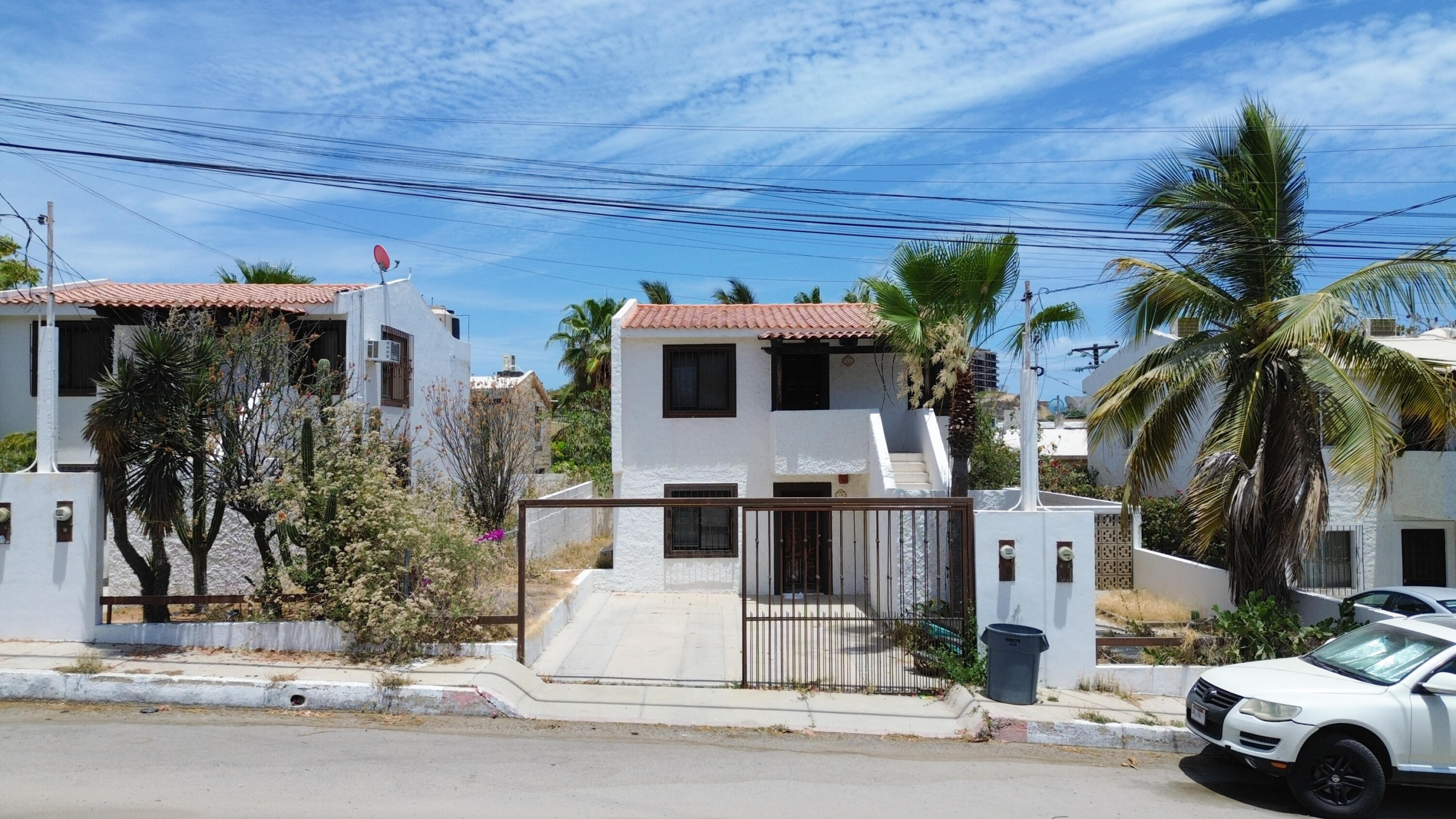 Club Campestre El Tule-Inland:General Pre-construction residence in Rancho Los Tules, Los Cabos. Features 4 bedrooms, each with a full bathroom and walk-in closet, offering privacy and comfort. Enjoy ocean for sale