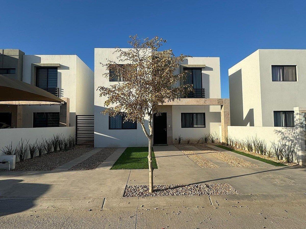 Club Campestre General Experience this cozy, single-story, two-bedroom home. Ideal for those seeking comfort, functionality, and a safe and peaceful environment. One of its greatest assets is the generous lot size, providing a spacious patio and two parking spaces. Delivered unfurnished, it comes equipped with mini-split air conditioners, closets and curtains; ready to move in. Located within the gated community of Punta Arena, at Fraccionamiento Coronado with controlled access and 24/7 security, you'll enjoy amenities such as pool, BBQ zone and playground. Its strategic location puts you close to shopping centers, supermarkets and medical center. An excellent opportunity to become your next home or investment. for sale