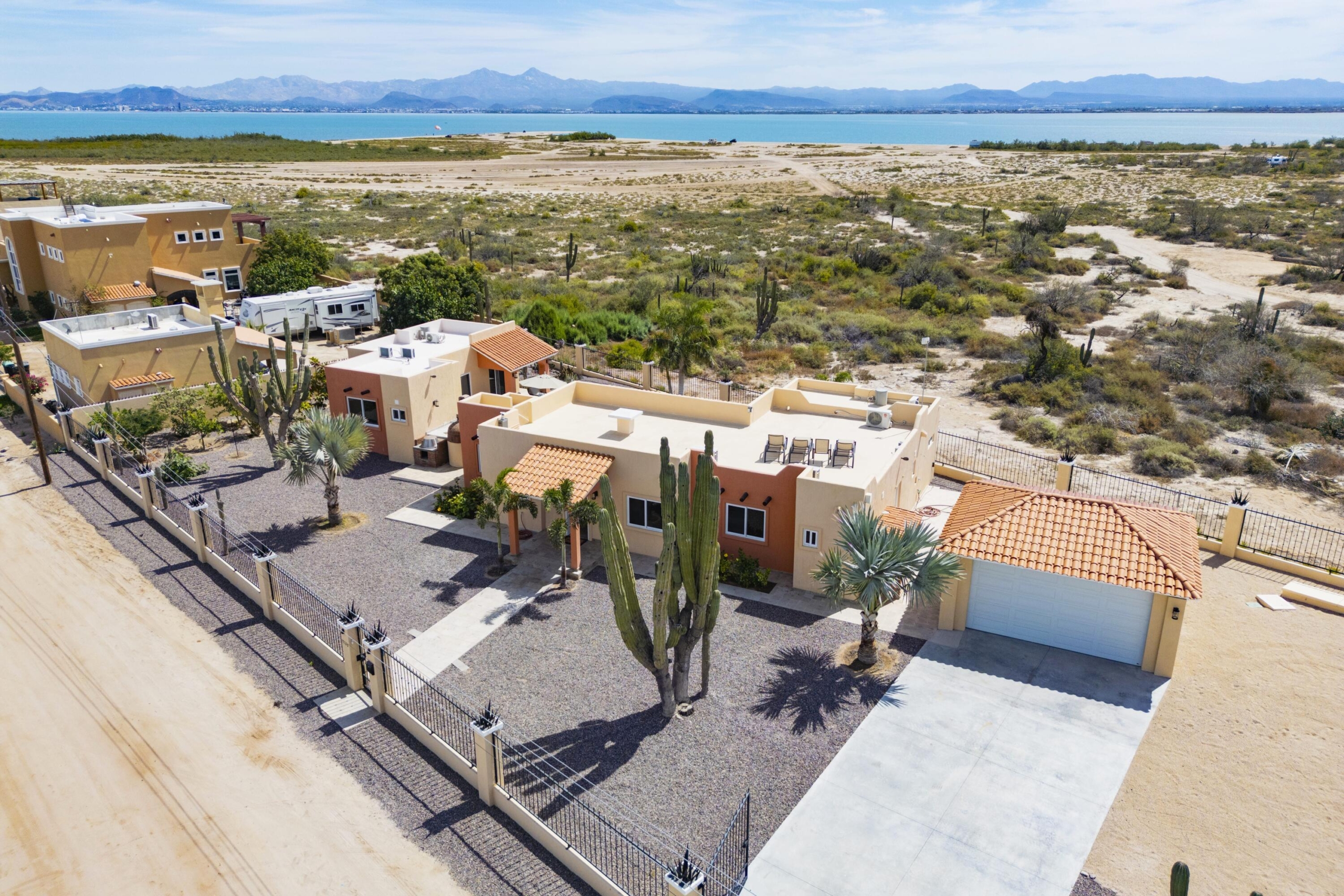 Club Campestre Solesta Introducing Solesta Luxury Residences, perched upon the highest elevation within Club Campestre, San Jose del Cabo. Commanding spectacular ocean, mountain, and golf course – 840 SERDAN, La Paz, BS