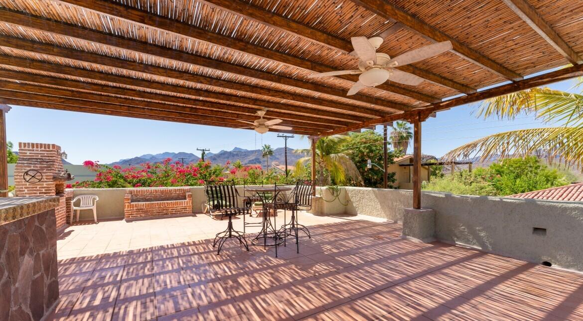Club Campestre General Discover a unique opportunity to own a beautifully designed property in Loreto that blends comfort, functionality, and modern Spanish-style charm.This thoughtfully crafted home features one full bedroom and one full bathroom inside the main house, offering a cozy yet elegant living space. The property also includes a separate shop area with its own half bathroom, making it ideal for a home business, studio, or workshop.Designed with a modern Spanish architectural style, the home showcases clean lines, warm textures, and timeless character throughout. The outdoor shower adds a refreshing and practical touch--perfect for enjoying Loreto's coastal lifestyle. – Alborada, Loreto, BS