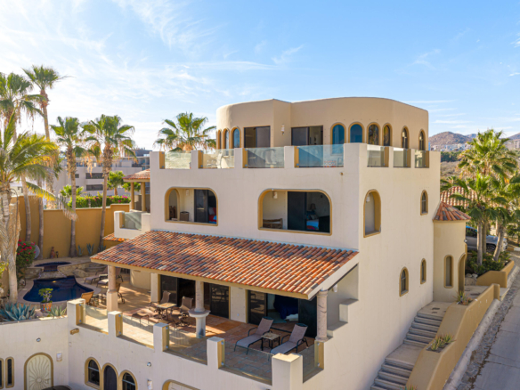 Club Campestre Misiones Del Cabo Perched above the stunning coastline of Misiones del Cabo, Casa Misiones is a beautifully designed four-bedroom, four-and-a-half-bath residence offering breathtaking – Calle de Acceso sin nombre, Cabo Corridor, BS