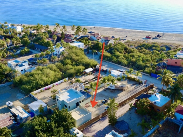 Club Campestre El Tule-Inland:General Pre-construction residence in Rancho Los Tules, Los Cabos. Features 4 bedrooms, each with a full bathroom and walk-in closet, offering privacy and comfort. Enjoy ocean – Calle Victoria los barriles, East Cape, BS