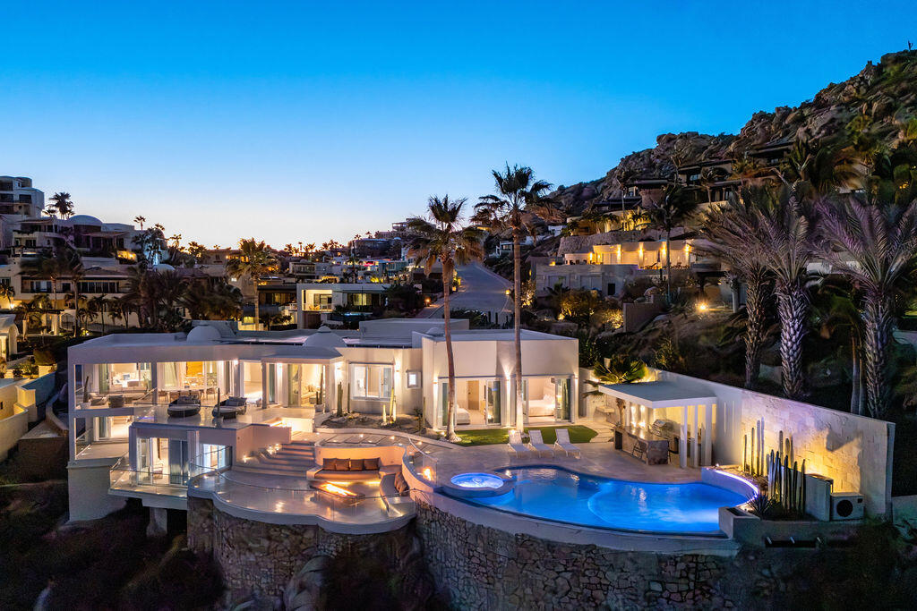 Club Campestre Section 22f- La Montana Experience an intimate collection of five single-family residences with mountainand arroyo – Diamante Beach Estate #38, Pacific, Pacific, BS